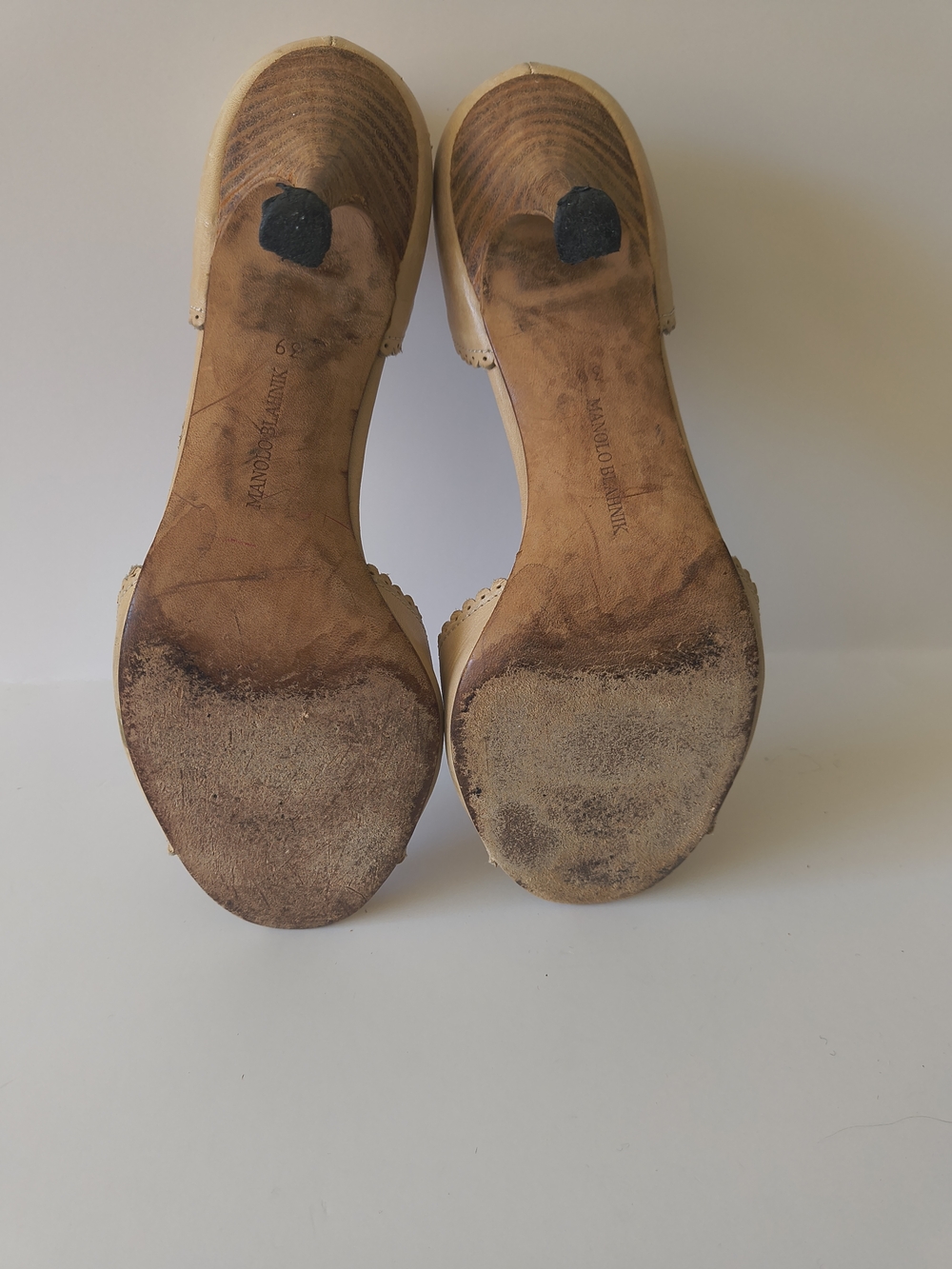 Vintage Manolo Blahnik Tan Leather Open-Toe D'Orsay Heels - Picture 5 of 5